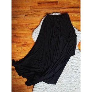 Brandy Melville High Low Skirt 🖤